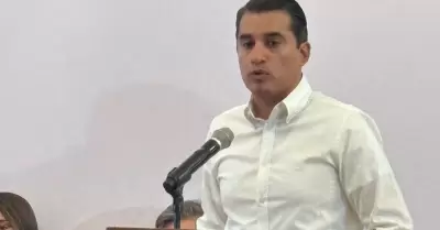 Froyl�n G�mez Gamboa