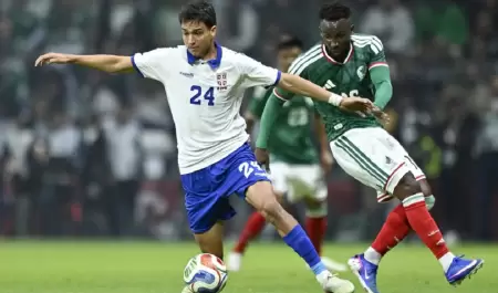 M�xico se impone ante Serbia