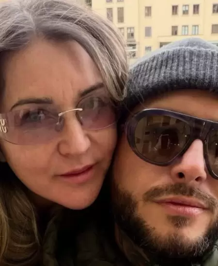 Alicia Villarreal, Cibad Hern�ndez