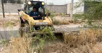 Limpieza de canales y arroyos