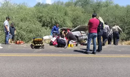 Muere conductor al volcarse en la carretera Hermosillo-Ures