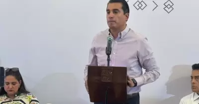 Froyl�n G�mez Gamboa.