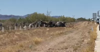 Volcamiento de pipa con combustible