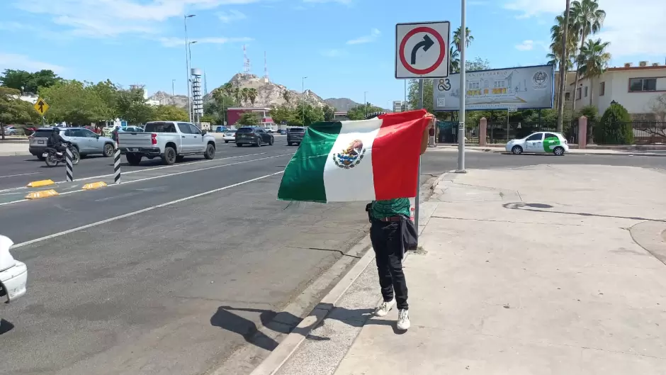 Celebran triunfo de México en Hermosillo.