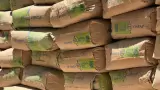 L�minas, cemento y tinacos llegan a familias del sur de Sonora.