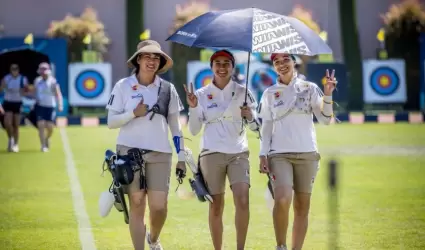 Alejandra Valencia, Ana V�zquez y �ngela Ruiz