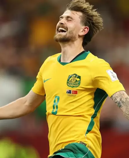 Australia debuta con victoria de 2-0 sobre Turqu�a