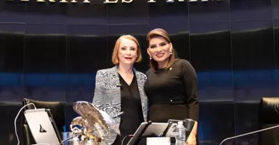 Laura Itzel Castillo y Lorenia Valles