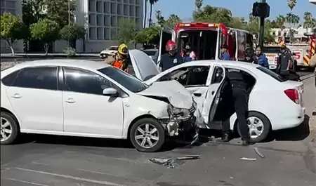Choque en Luis Encinas y Pino Su�rez