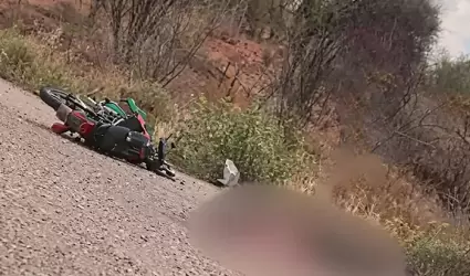 Choque de motocicleta contra auto, en �lamos