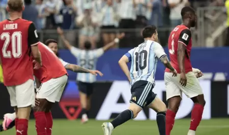 Messi falla penal