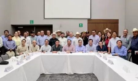 Representantes de organizaciones agr�colas, productores y organismos del sector