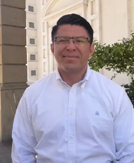 Benjam�n Gonz�lez Caballero.