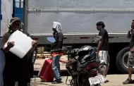 Sin electricidad, habitantes del sur de Hermosillo hacen fila por hielo para conservar alimentos