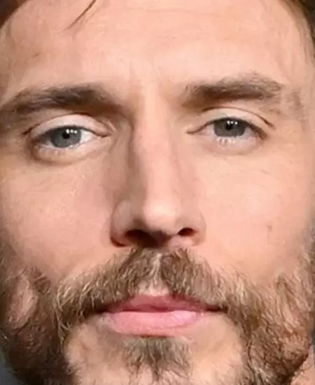 Sam Claflin