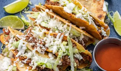 Tacos dorados