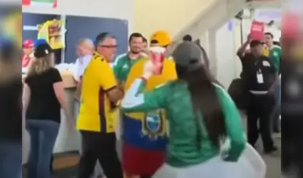 Video de aficionada que lanza cerveza a seguidores de Ecuador desata cr�ticas en