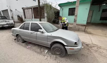 Autos abandonados en la v�a p�blica