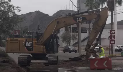 Rehabilitaci�n de colector en Paseo R�o Sonora
