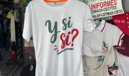 Venta de playeras de la Selecci�n Mexicana.