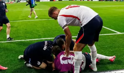 Jordan Henderson sufre factura en los festejos de Inglaterra