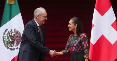 Claudia Sheinbaum recibe en Palacio Nacional al presidente de Suiza