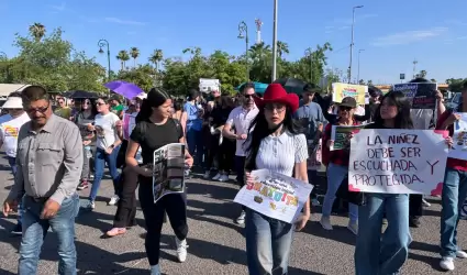Lupita Villalobos encabeza manifestaci�n