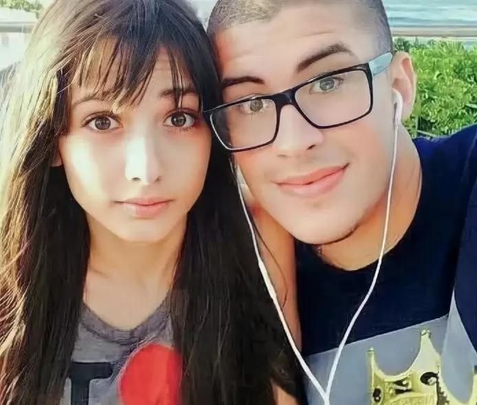 Carliz de la Cruz Hernández y Bad Bunny