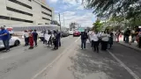 Bloqueo vial de trabajadores del CREE