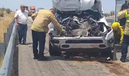 Choque de auto contra tr�iler