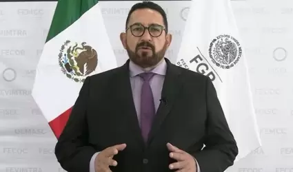 Renuncia Ulises Lara a la FGR