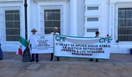 Jubilados y pensionados de la Comisi�n Federal de Electricidad