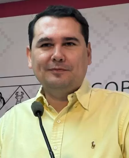Adolfo Salazar Razo