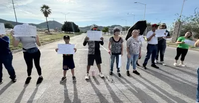 Manifestaci�n �por desabasto de agua en Privada del Mirador