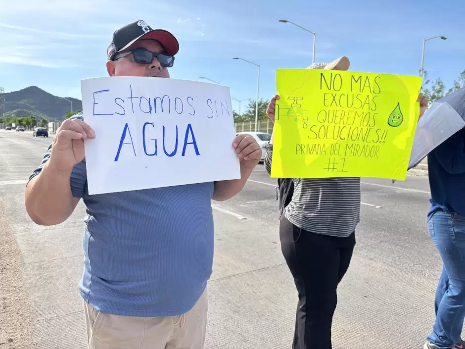 Manifestaci�n por desabasto de agua en Privada del Mirador