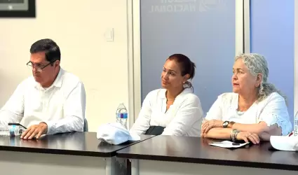 Reuni�n con jubilados y pensionados de CFE
