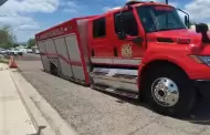 Unidad de Bomberos cae en socav�n en la colonia Palo Verde
