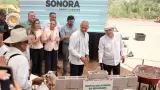 Coloca la primera piedra del nuevo Hospital de la Regi�n del R�o Sonora, en Ures