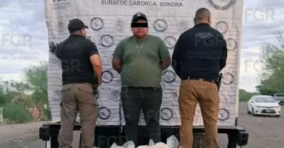 Chofer detenido en Caborca
