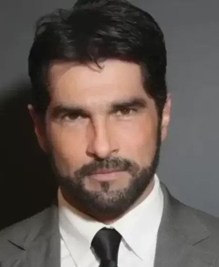 Arturo Carmona