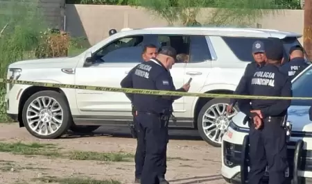 Localizan veh�culo con tres cuerpos en su interior