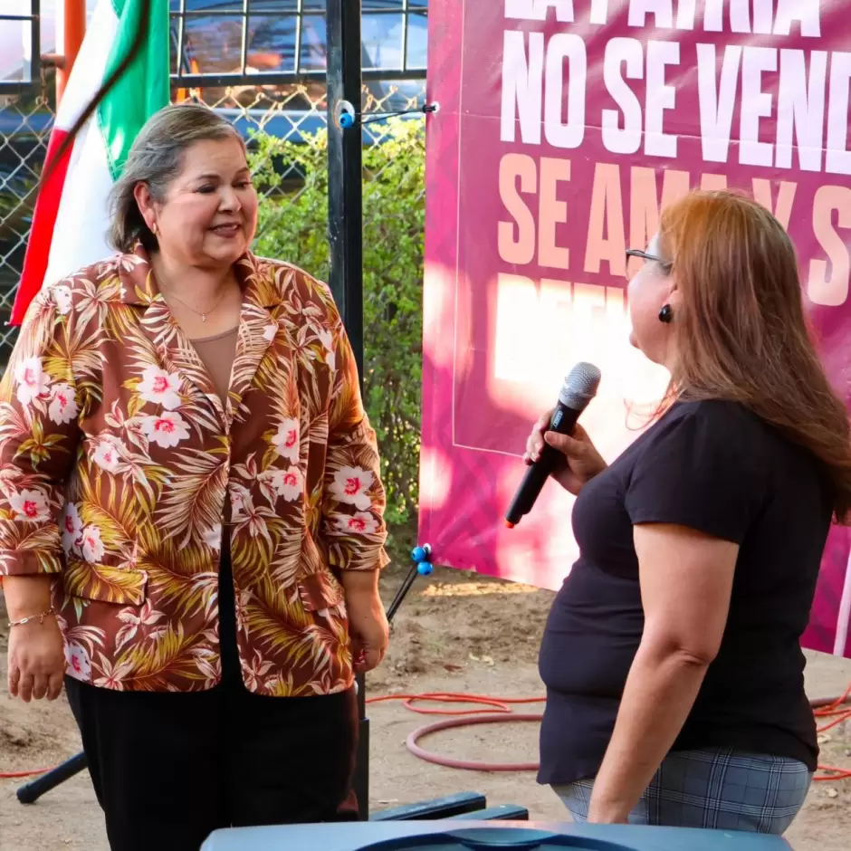 Eva Moreno.