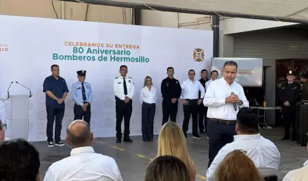 Ceremonia por el 80 aniversario del Cuerpo de Bomberos de Hermosillo