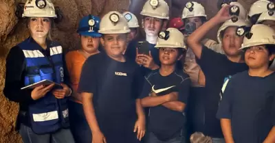 Ni�os de La Colorada aprenden sobre miner�a y reciclaje