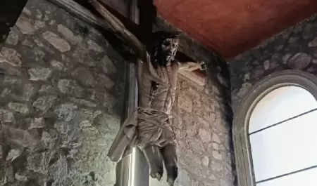 Imagen de Cristo da�ada