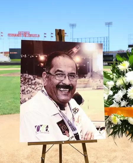 Homenaje a Jaime Francisco Cort�s