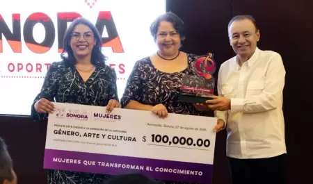 Premio Estatal Mujeres que Transforman el Conocimiento.