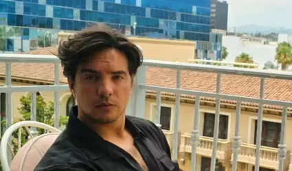 Vadhir Derbez
