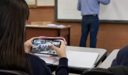 Celulares en escuelas
