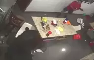 VIDEO �Oso entra a casa y ataca a un hombre!